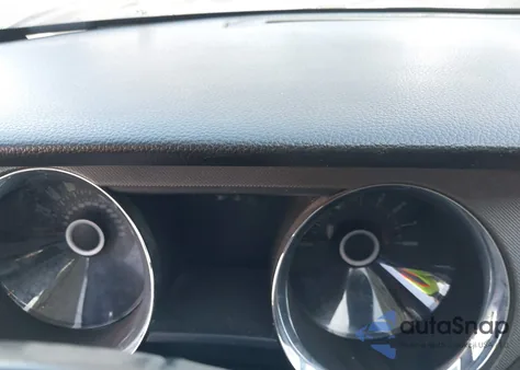 2013 Ford Mustang V6 z USA, uszkodzony, nr VIN 1ZVBP8AM1D5264337